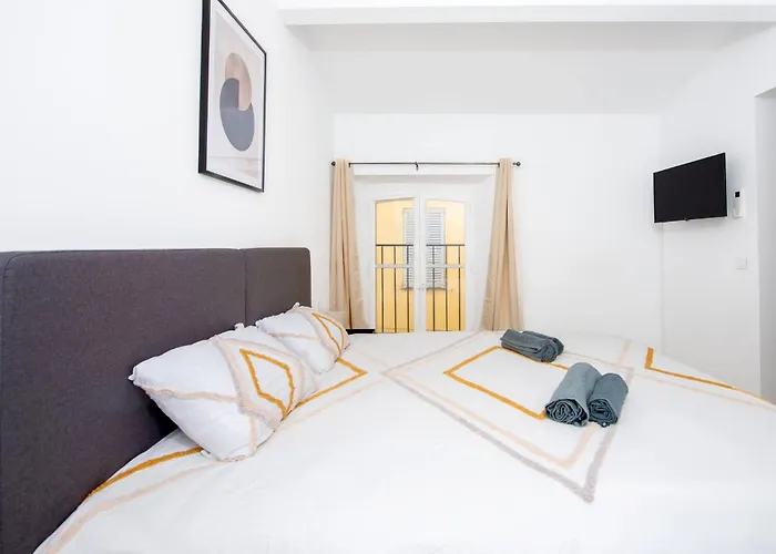 Lägenhet Elegance Au Coeur Du Vieil 2 Climatisation 6 Personnes Antibes