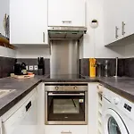Apartment Elegance Au Coeur Du Vieil 2 Climatisation 6 Personnes Antibes