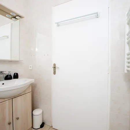 élégance Au Cœur Du Vieil 2 Climatisation 6 Personnes Apartamento Antibes